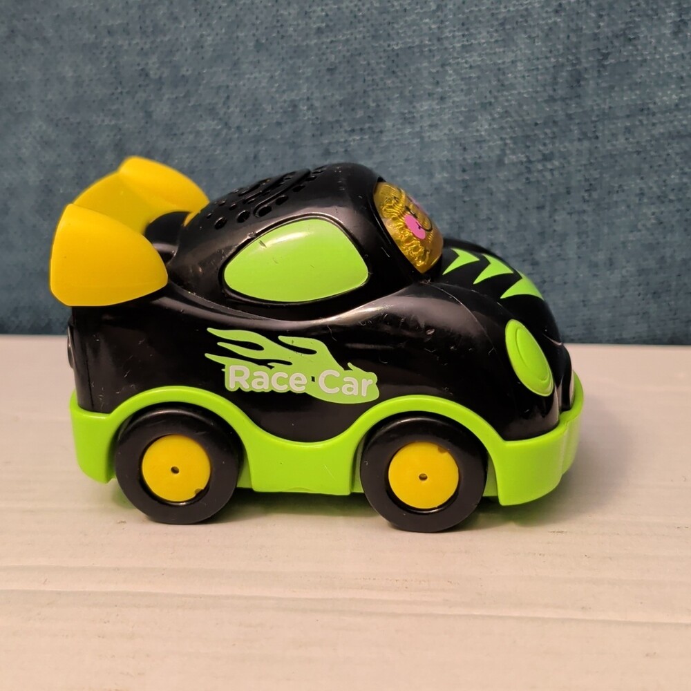 VTech Go! Go! Smart Wheels Race Car | Black & Green | Lights & Sounds SmartPoint - Picture 14 of 16